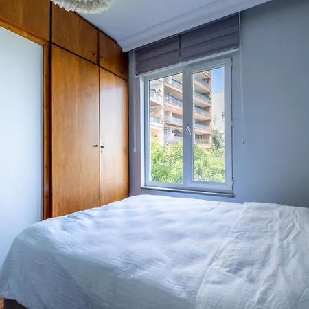 Apartamento Spacious 4-bedroom Family In A Serviced Building - Location, Elevator & 2 Bathrooms Estambul